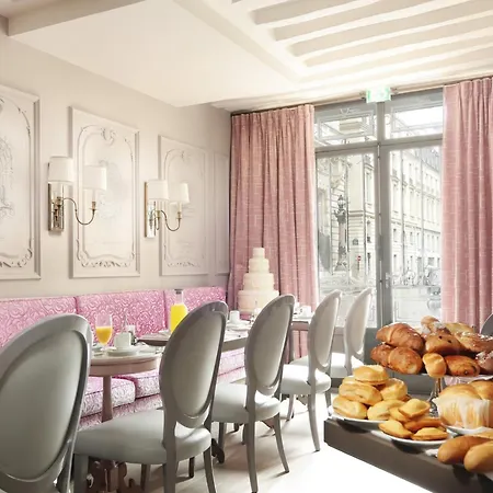 Hotell La Maison Favart