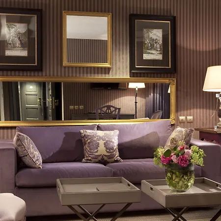 La Maison Favart Hotell 4*