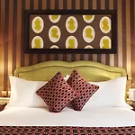 La Maison Favart Hotel