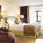 Hotel La Maison Favart