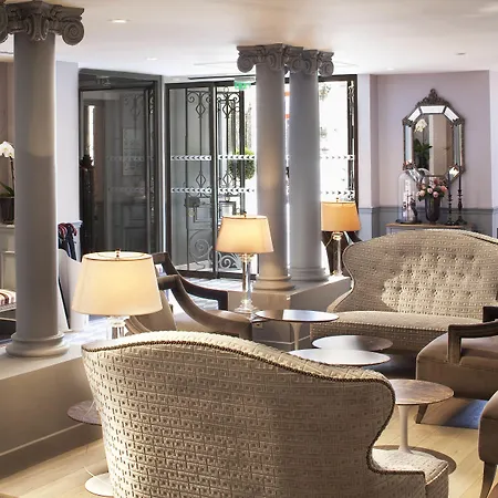 Hotel La Maison Favart 4*