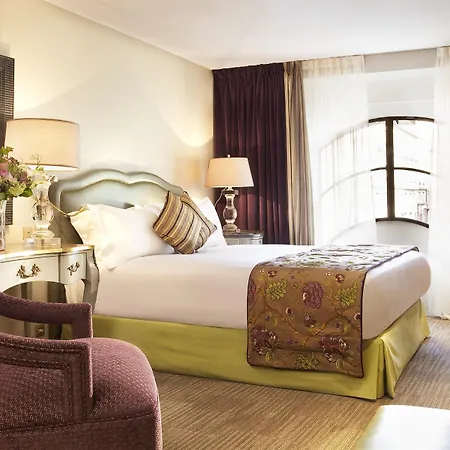 Hotel La Maison Favart