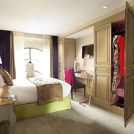 La Maison Favart 4* Paříž