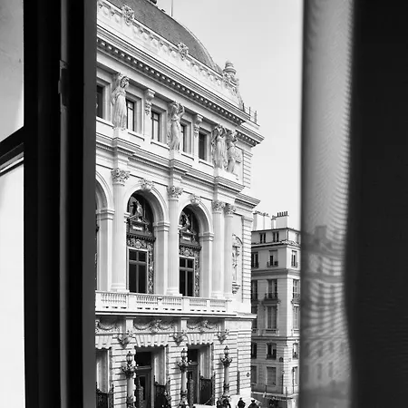 La Maison Favart 4*