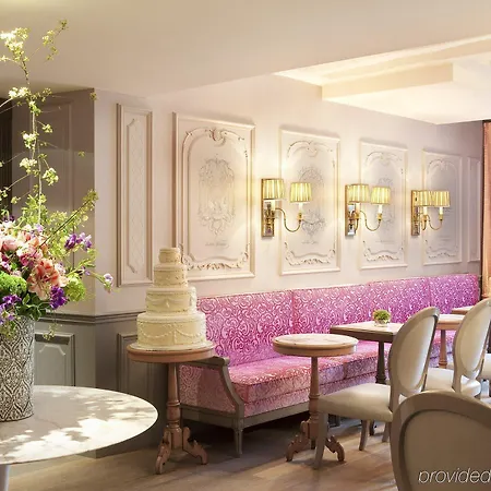 Hotel La Maison Favart