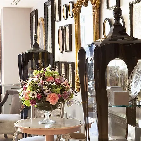 La Maison Favart 4*