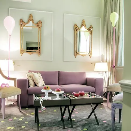 La Maison Favart 4* Paris