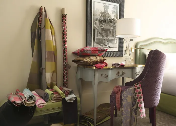 Hotel La Maison Favart Paris