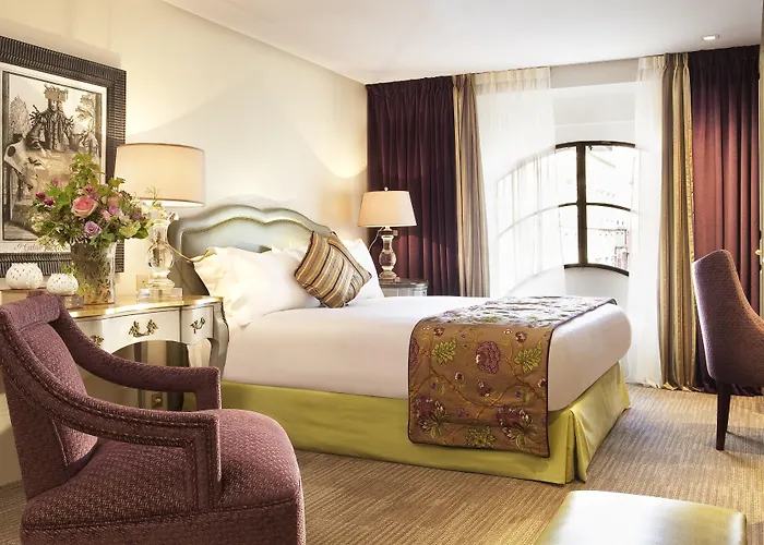 Hotel La Maison Favart