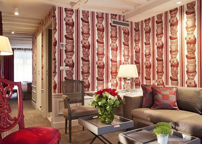 La Maison Favart Hotel 4*