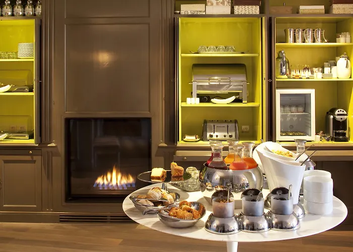 La Maison Favart 4* Paris