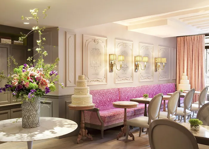 Hotel La Maison Favart