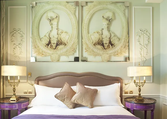 Hotel La Maison Favart Paris