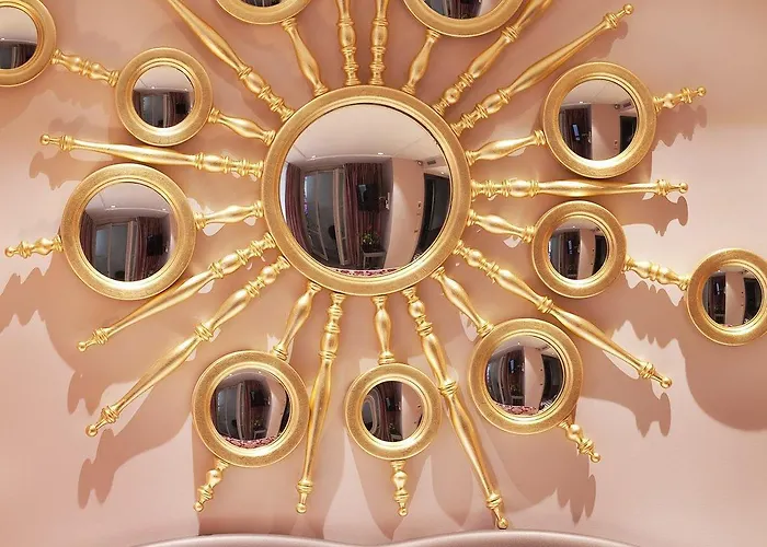 La Maison Favart Hotel