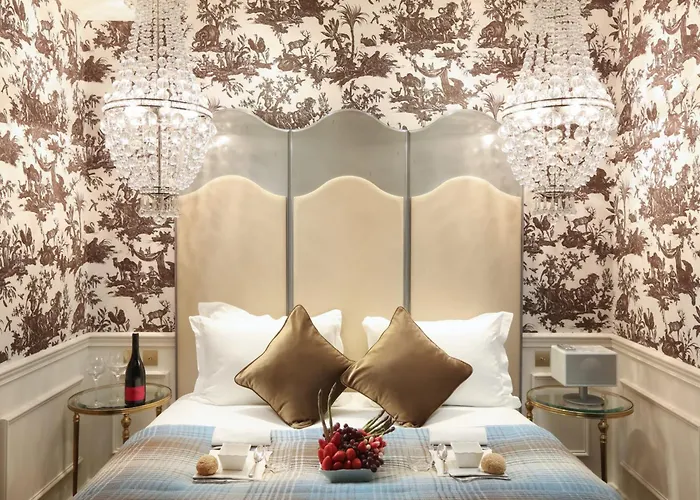 La Maison Favart Hotel Paris