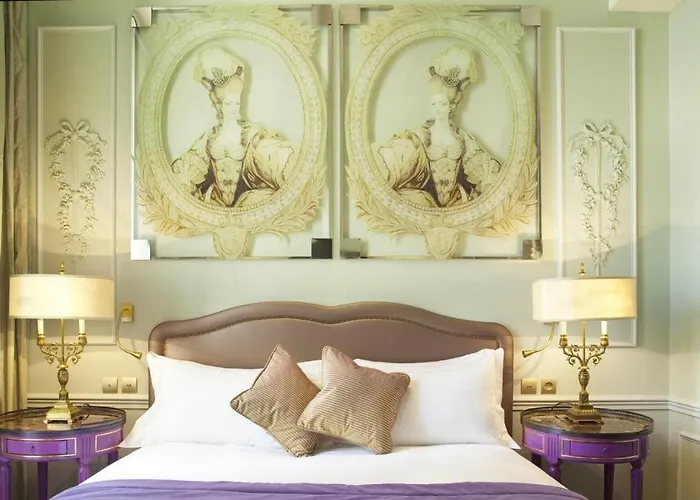 La Maison Favart Paris