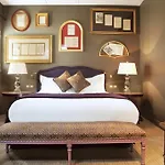 La Maison Favart Hotel 4*