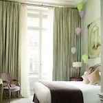 Hotel La Maison Favart Parijs