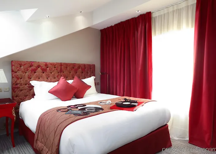 La Maison Favart 4* Parigi